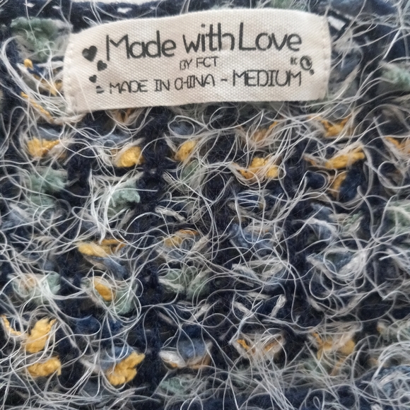 Made with Love by fct fuzzy crewneck long sleeve sweater size M - Picture 5 of 8